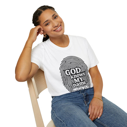 God Knows My Name - Isaiah 43:1 T-Shirt